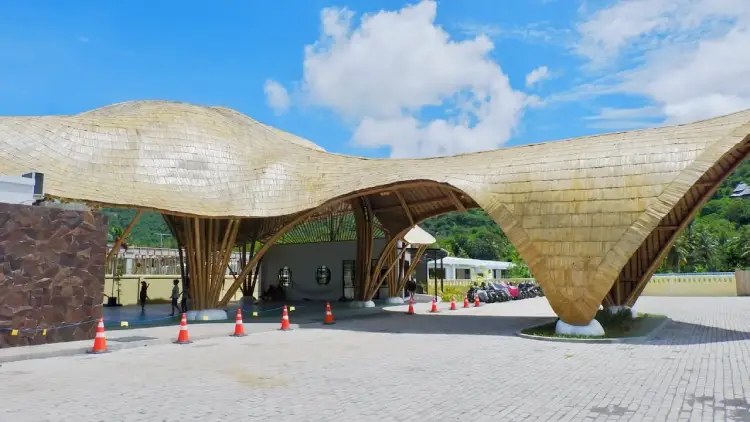 Exterior view of Manta Hall, highlighting its architectural design and purpose as a learning space.