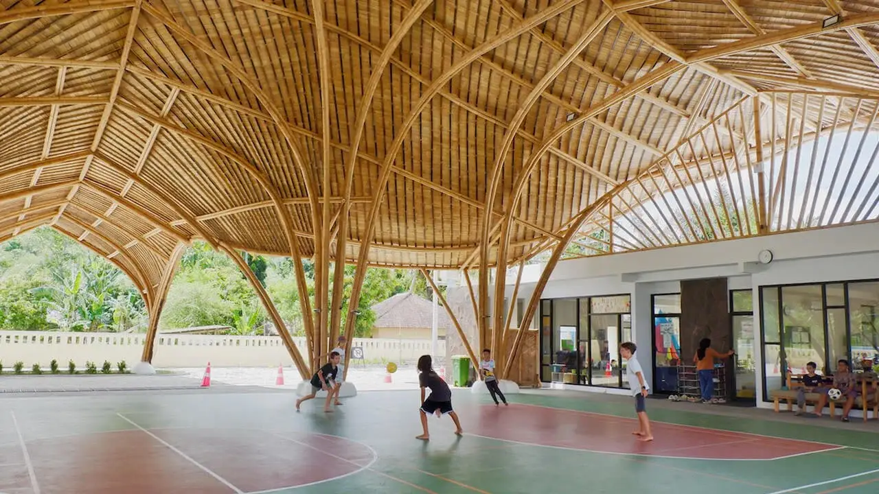 Students enjoying a game of ball in Manta Hall.